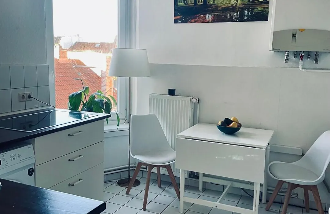 Wohnen im Herzen von St Pauli - Gästezimmer in geteilter Wohnung-1